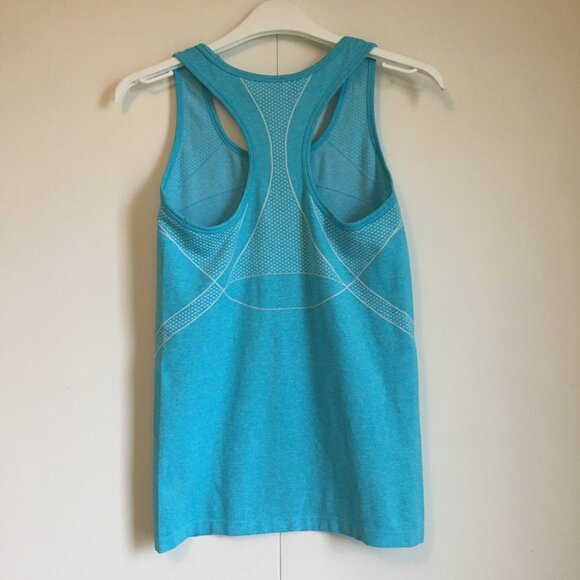 Gapfit Retro Ocean Blue Stretchy Soft Breathe Tank Top - Picture 2 of 16